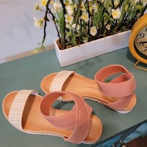 Dolce vita sandals